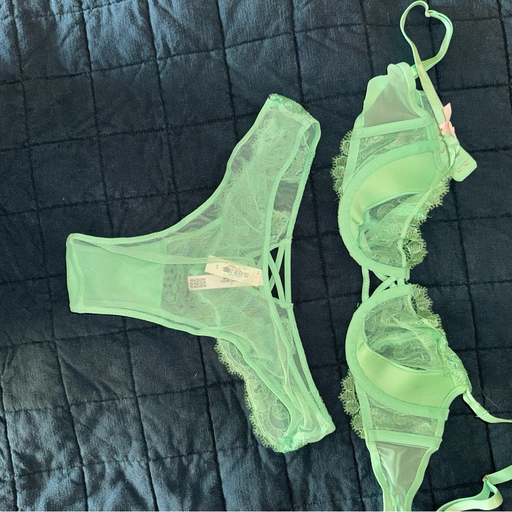 Victoria's Secret Mint Lace Bra Set - Picture 2 of 3